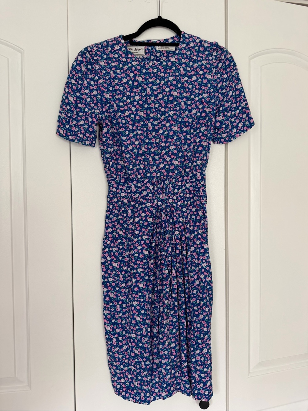 90s / 80s Karin Stevens Blue and Purple Floral Midi Dress size 6 Vintage Petites